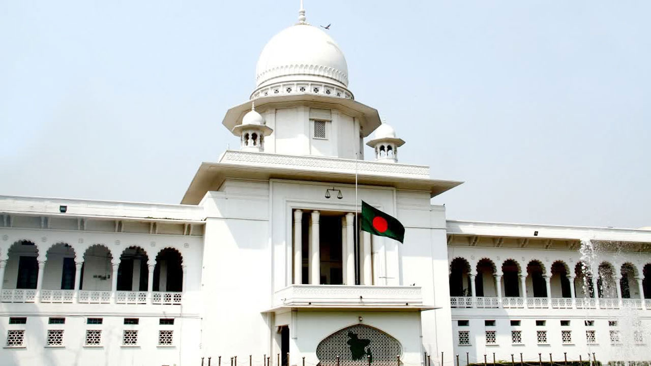 আওয়ামীপন্থি সেই ৬১ আইনজীবীর জামিন স্থগিতই থাকবে